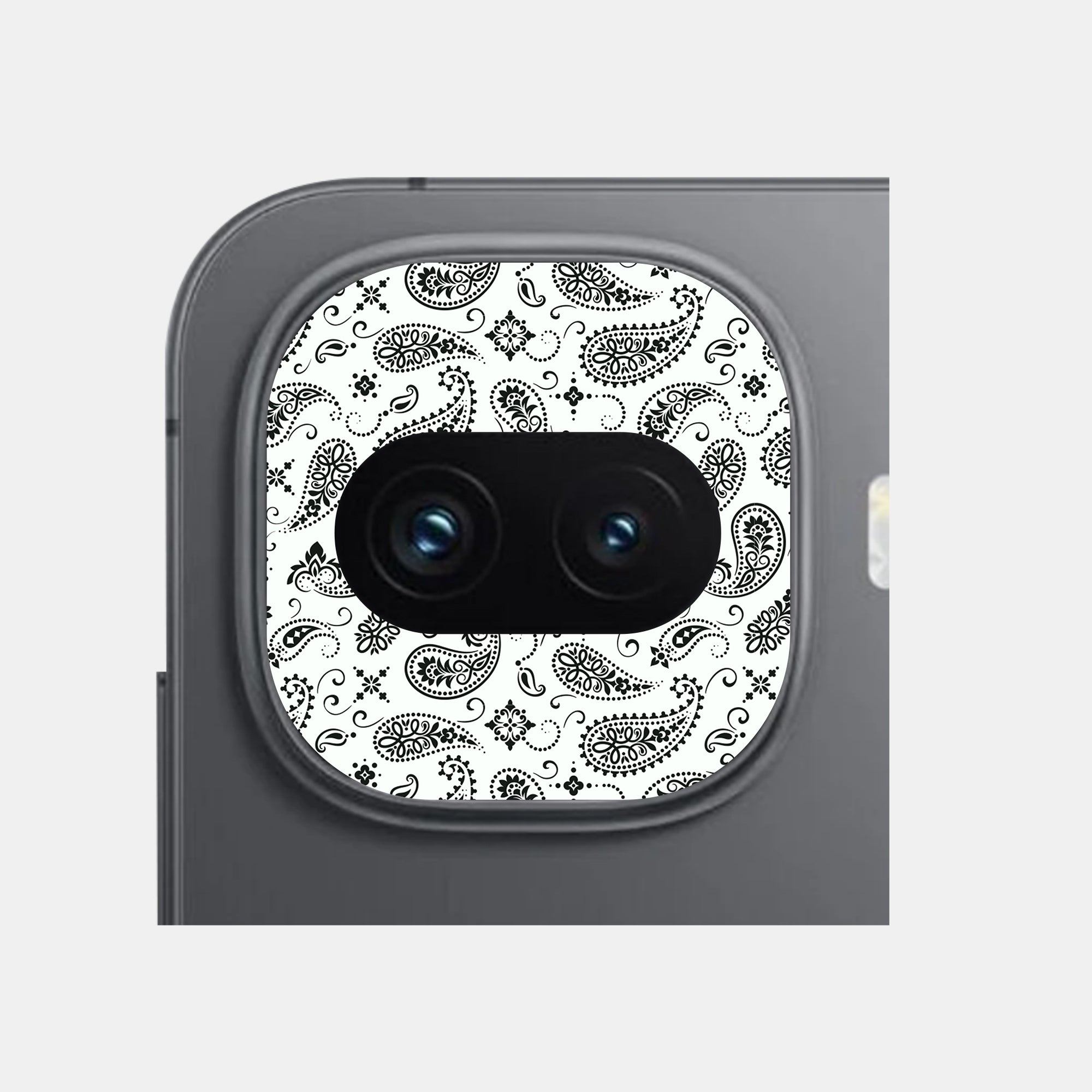 White Paisley Pack of 2