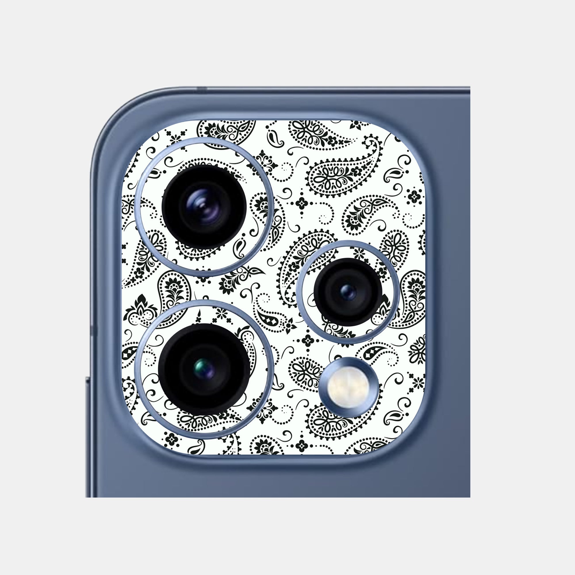 White Paisley Pack of 2