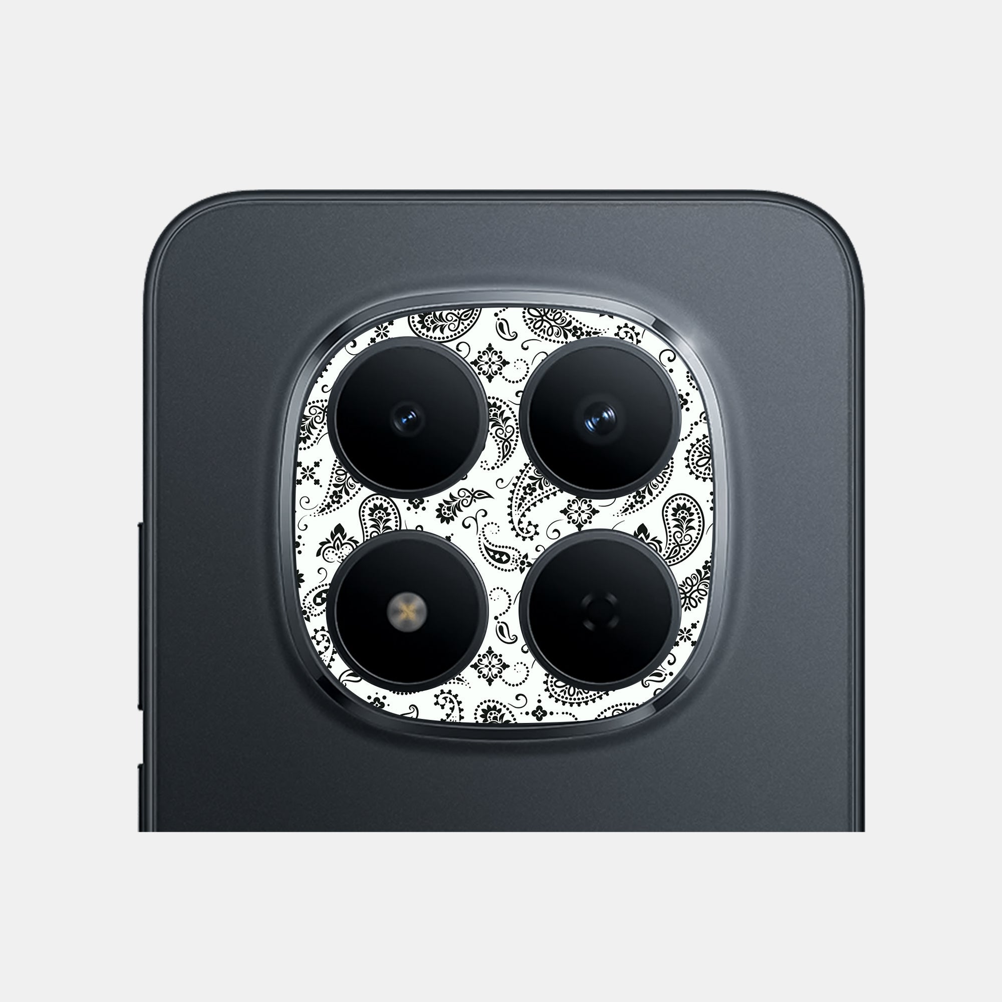 White Paisley Pack of 2