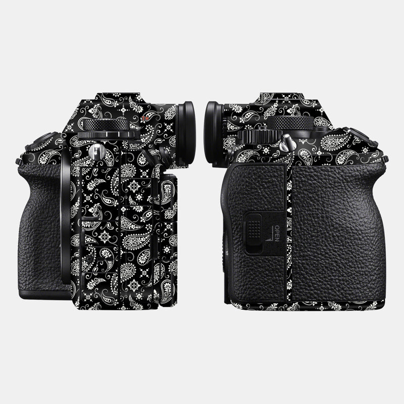 Black Paisley Full Body