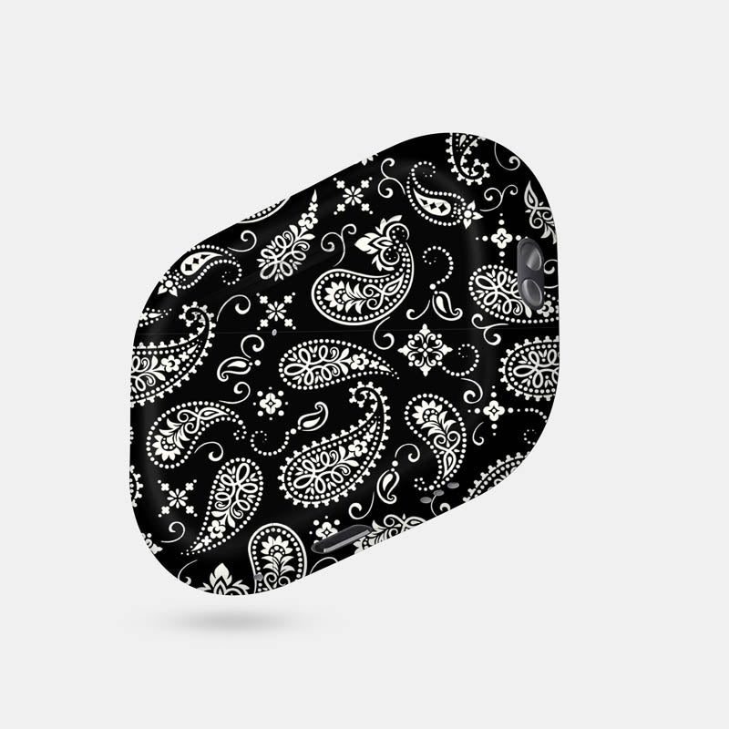 Black Paisley Full Body