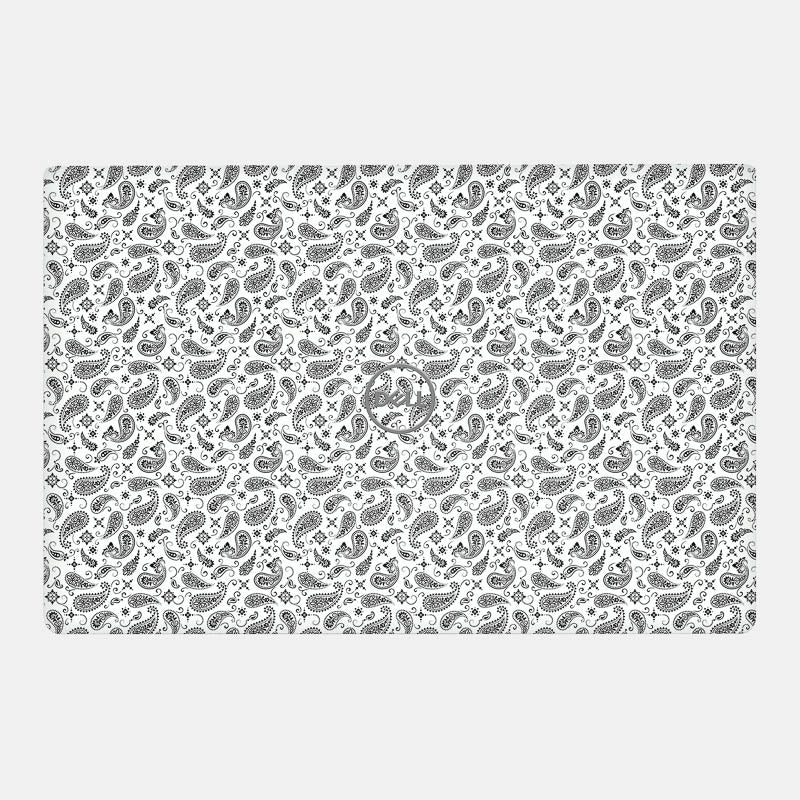 White Paisley Essential