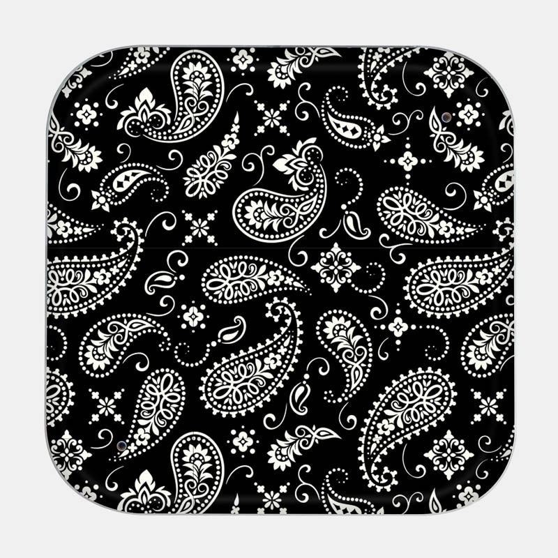 Black Paisley Full Body