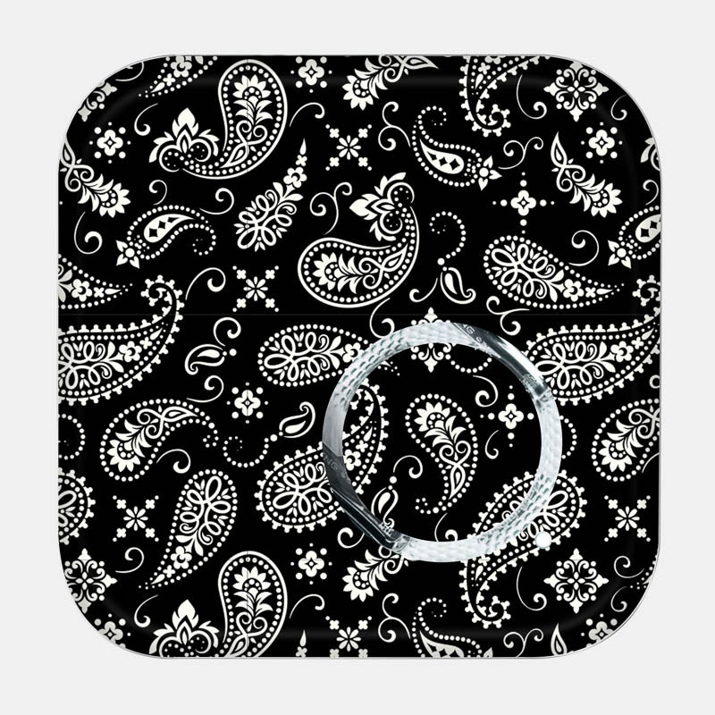 Black Paisley Full Body