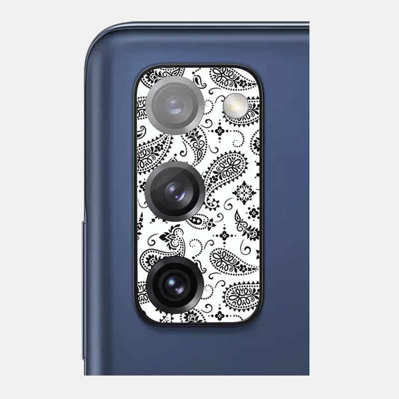 White Paisley Pack of 2