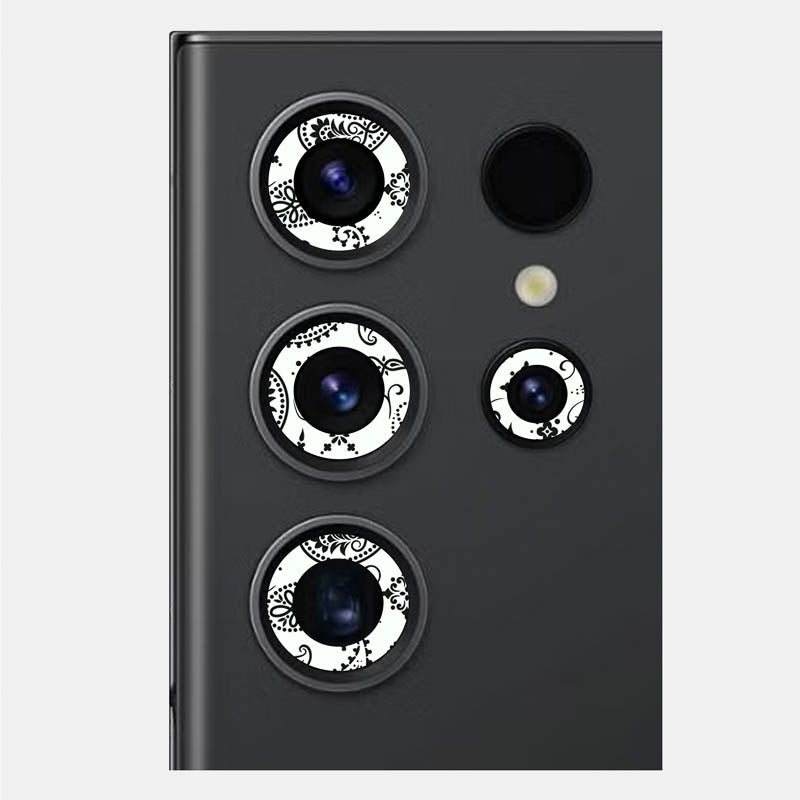 White Paisley Pack of 2