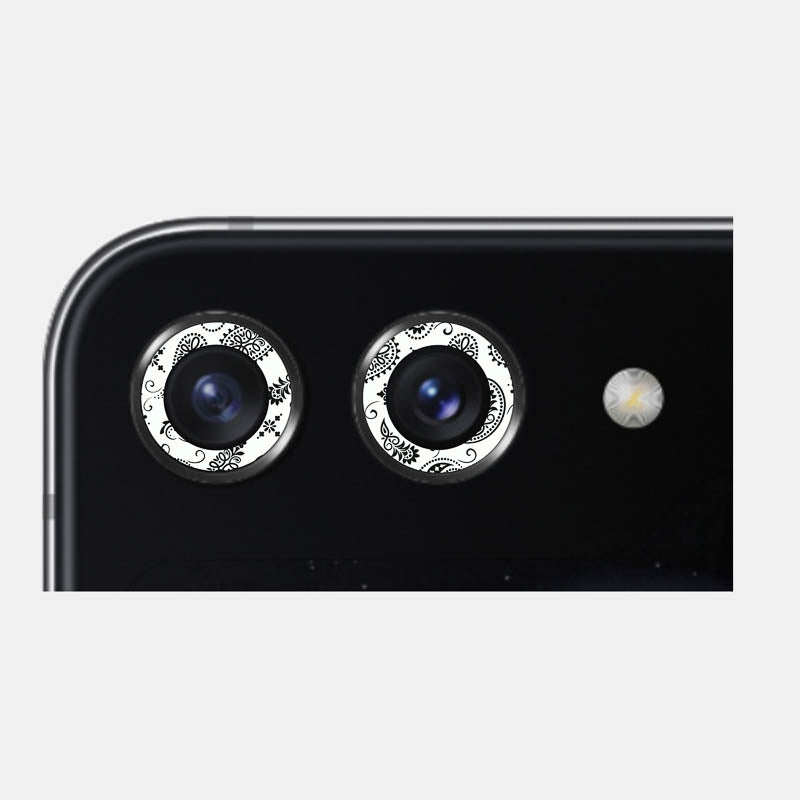 White Paisley Pack of 2