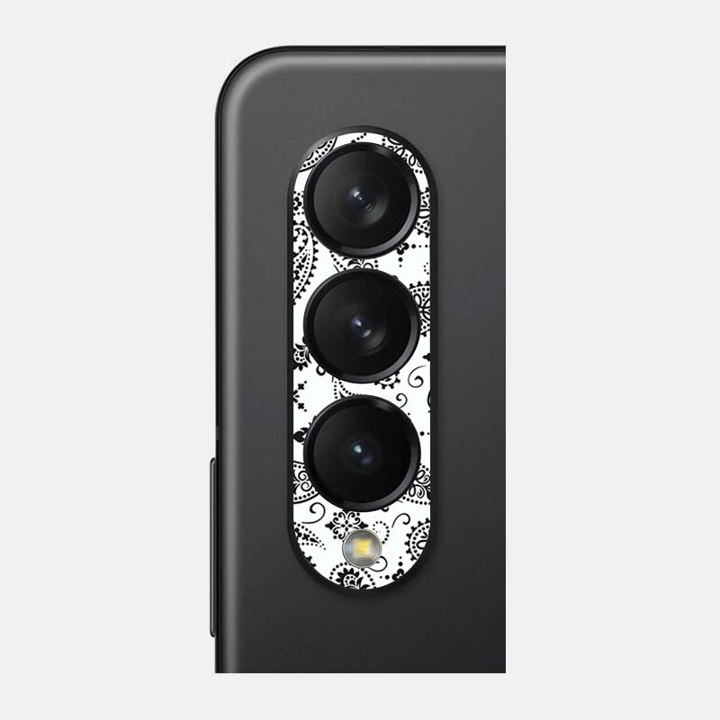 White Paisley Pack of 2