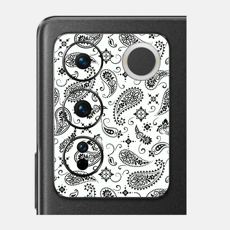 White Paisley Pack of 2