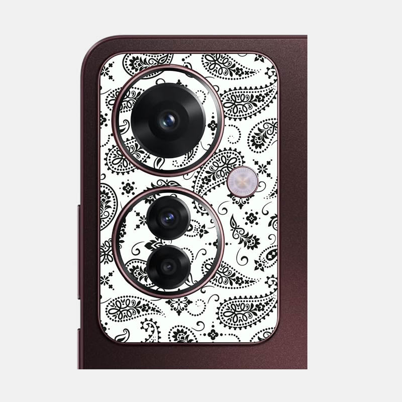 White Paisley Pack of 2